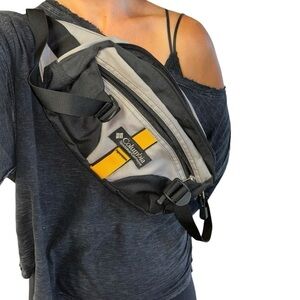 Columbia S/M Belt Bag Fanny pack Gray Yellow Black Athletic  Running Climbing